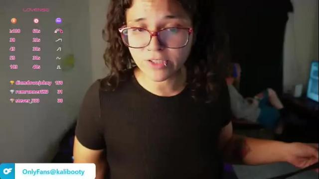 Image 10 of beautyandthegoatee Stream on Chaturbate on 6 days ago