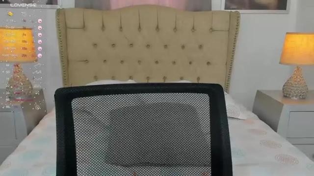 Image 4 of beautyari Stream on Chaturbate on 14 months ago