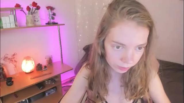 Image 8 of beautyeliise Stream on Chaturbate on 2 months ago