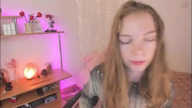 Image 4 of beautyeliise Stream on Chaturbate on 1 month ago