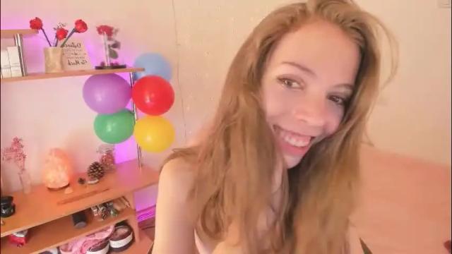 Image 11 of beautyeliise Stream on Chaturbate on 1 month ago