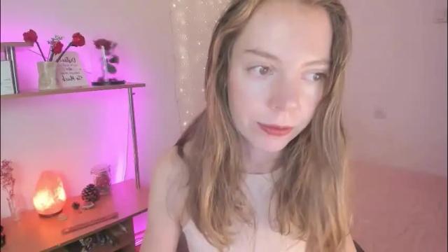 Image 4 of beautyeliise Stream on Chaturbate on 1 month ago