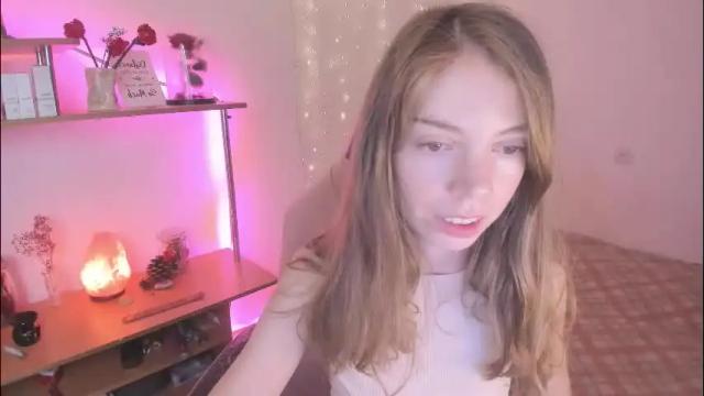 Image 10 of beautyeliise Stream on Chaturbate on 1 month ago