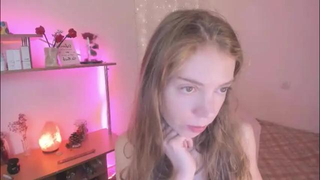 Image 3 of beautyeliise Stream on Chaturbate on 1 month ago