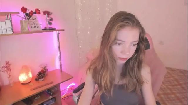 Image 7 of beautyeliise Stream on Chaturbate on 1 month ago
