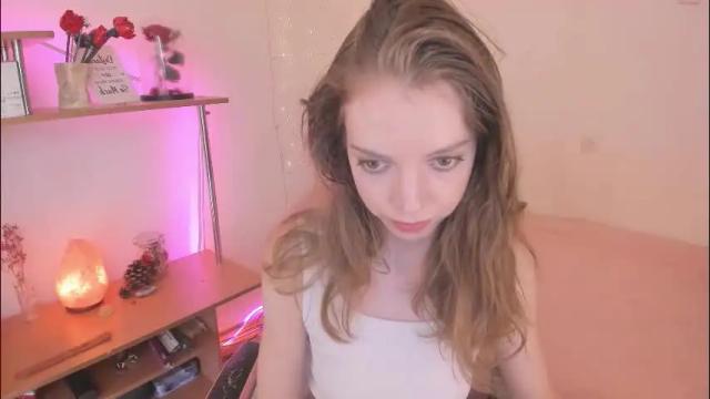 Image 7 of beautyeliise Stream on Chaturbate on 1 month ago