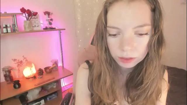 Image 8 of beautyeliise Stream on Chaturbate on 15 days ago