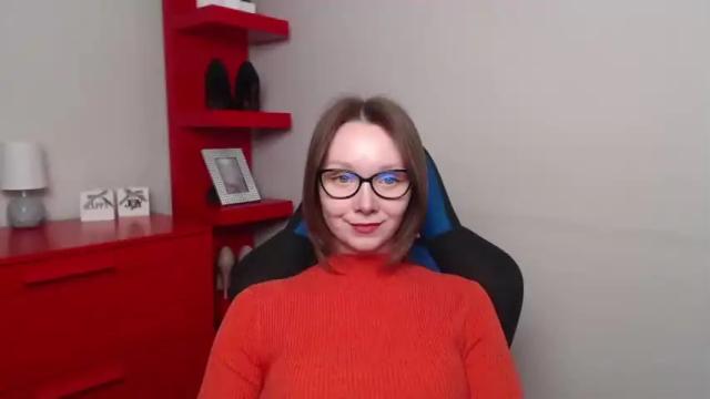 Image 2 of beautyzoexx Stream on Chaturbate on 13 months ago