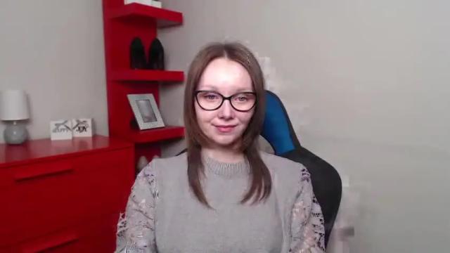 Image 10 of beautyzoexx Stream on Chaturbate on 13 months ago