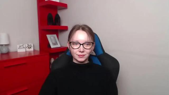 Image 4 of beautyzoexx Stream on Chaturbate on 13 months ago