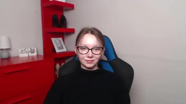 Image 6 of beautyzoexx Stream on Chaturbate on 13 months ago