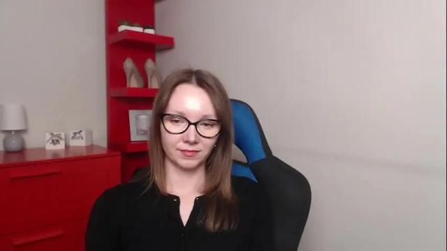 Image 2 of beautyzoexx Stream on Chaturbate on 1 month ago