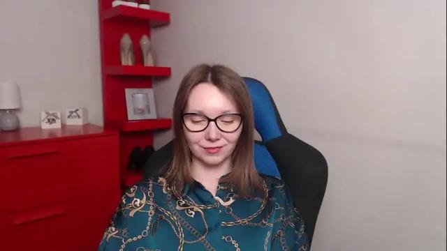 Image 4 of beautyzoexx Stream on Chaturbate on 28 days ago