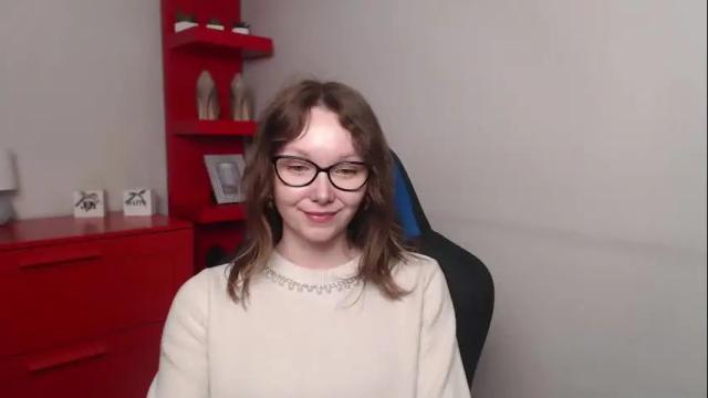 Image 7 of beautyzoexx Stream on Chaturbate on 15 days ago