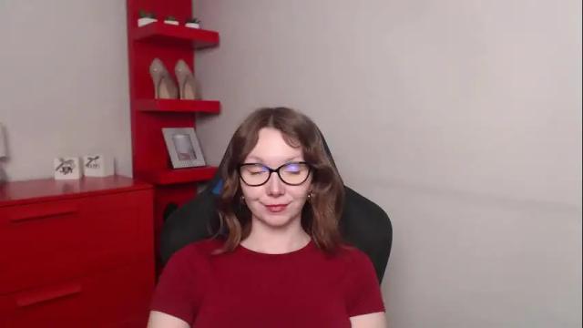 Image 4 of beautyzoexx Stream on Chaturbate on 12 days ago