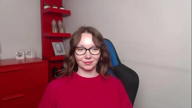 Image 4 of beautyzoexx Stream on Chaturbate on 2 days ago