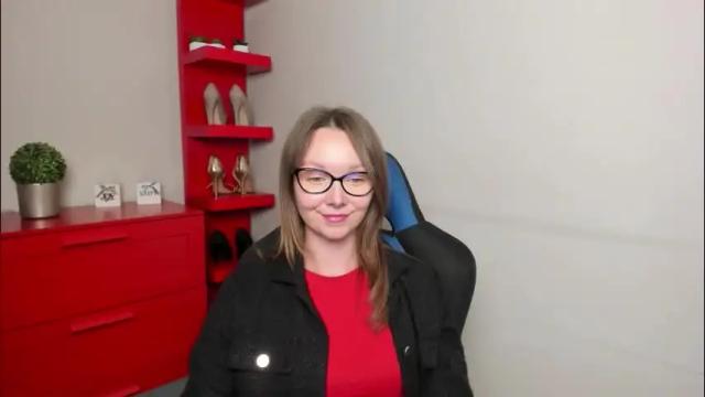 Image 3 of beautyzoexx Stream on Chaturbate on 2 months ago