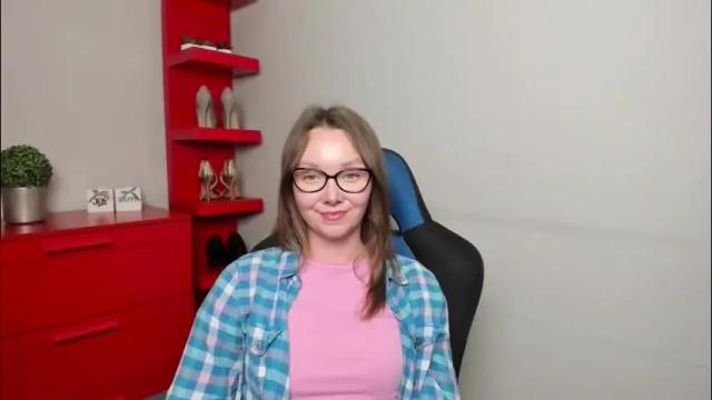 Image 12 of beautyzoexx Stream on Chaturbate on 2 months ago