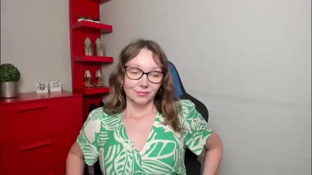 Image 4 of beautyzoexx Stream on Chaturbate on 1 month ago