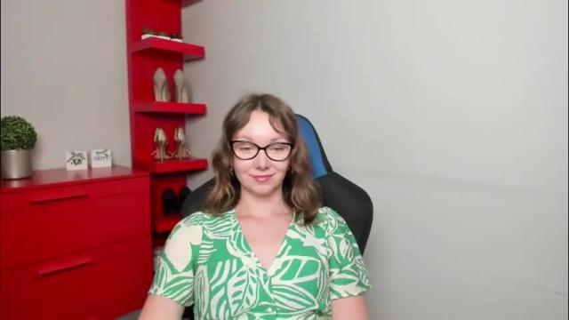 Image 8 of beautyzoexx Stream on Chaturbate on 1 month ago