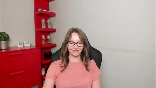 Image 4 of beautyzoexx Stream on Chaturbate on 1 month ago