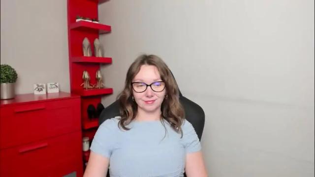 Image 6 of beautyzoexx Stream on Chaturbate on 1 month ago