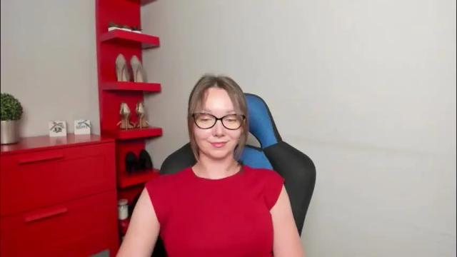 Image 12 of beautyzoexx Stream on Chaturbate on 1 month ago