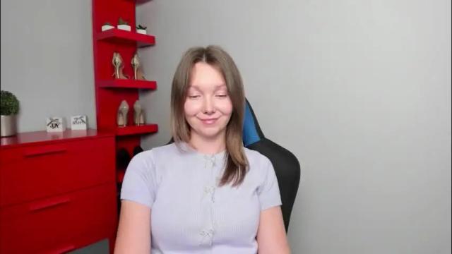 Image 11 of beautyzoexx Stream on Chaturbate on 1 month ago