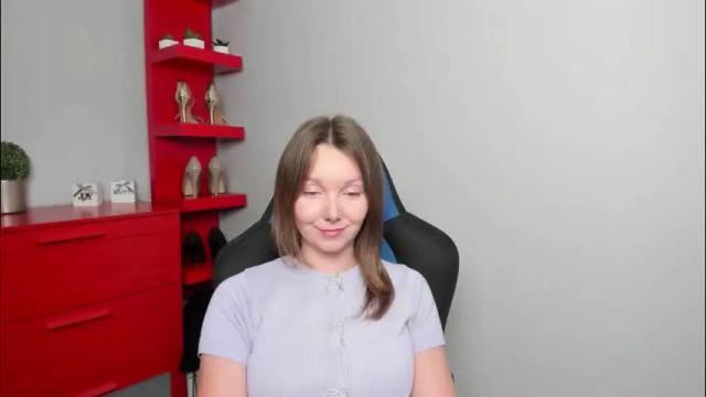 Image 7 of beautyzoexx Stream on Chaturbate on 1 month ago