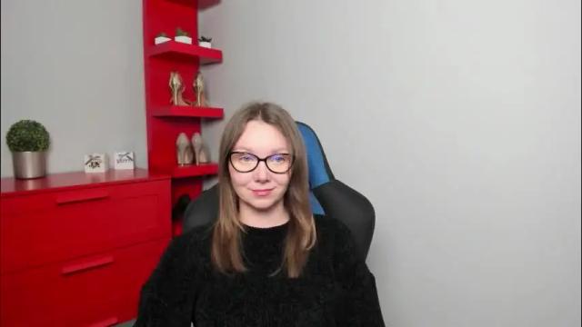 Image 12 of beautyzoexx Stream on Chaturbate on 1 month ago