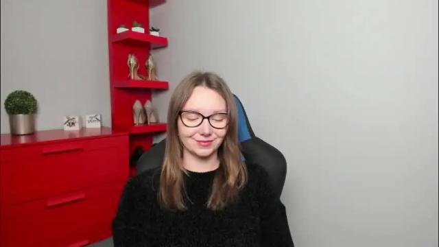 Image 4 of beautyzoexx Stream on Chaturbate on 1 month ago