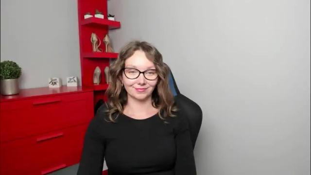 Image 3 of beautyzoexx Stream on Chaturbate on 1 month ago