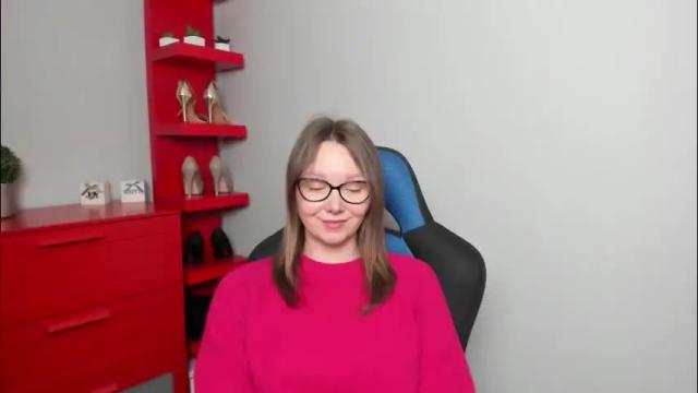 Image 8 of beautyzoexx Stream on Chaturbate on 12 days ago