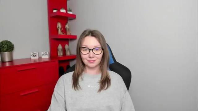 Image 3 of beautyzoexx Stream on Chaturbate on 2 months ago