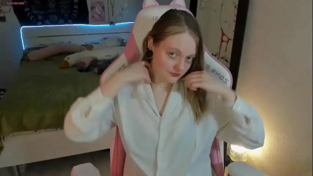 Image 2 of bebkonie Stream on Chaturbate on 11 days ago