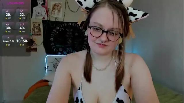Image 2 of bebkonie Stream on Chaturbate on 6 days ago