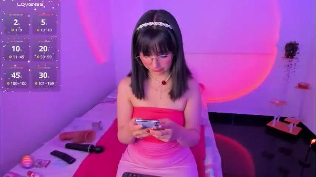 Image 2 of becca_be_ Stream on Chaturbate on 1 month ago