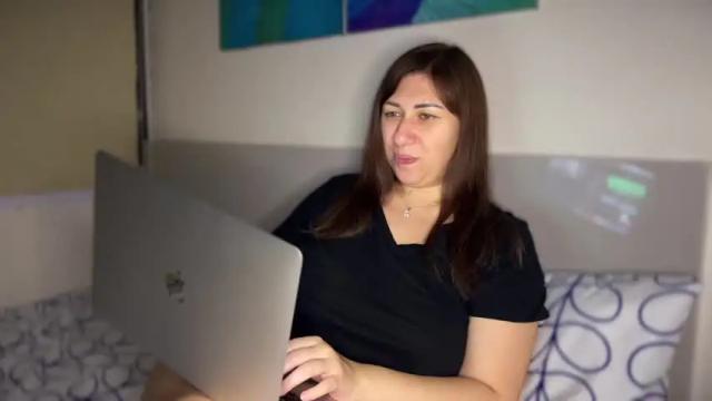 Image 8 of becca_sinclair Stream on Chaturbate on 19 months ago