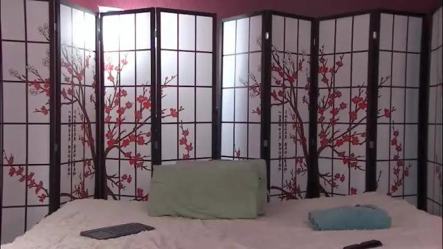 Image 11 of beccadelux Stream on Chaturbate on 1 month ago