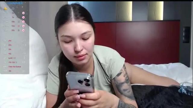 Image 3 of beccahert Stream on Chaturbate on 7 months ago