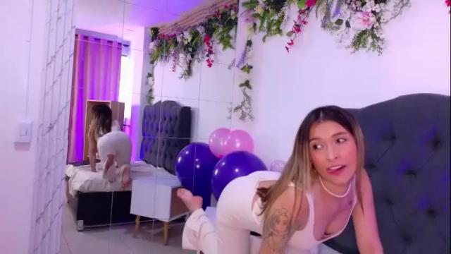 Image 3 of beccamilanni Stream on Chaturbate on 2 months ago