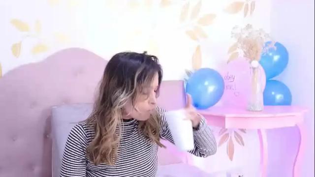 Image 2 of beccamilanni Stream on Chaturbate on 1 month ago