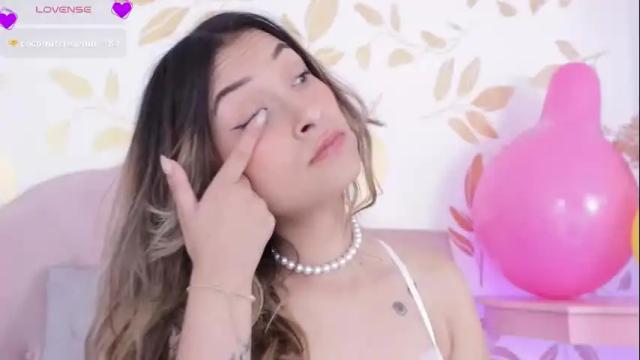 Image 2 of beccamilanni Stream on Chaturbate on 1 month ago