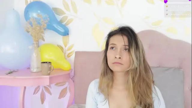 Image 11 of beccamilanni Stream on Chaturbate on 16 days ago