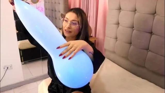 Image 10 of beccamilanni Stream on Chaturbate on 29 days ago