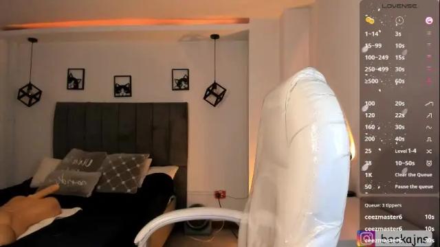 Image 2 of beck__jones Stream on Chaturbate on 1 month ago