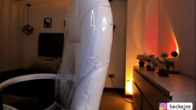 Image 2 of beck__jones Stream on Chaturbate on 1 month ago