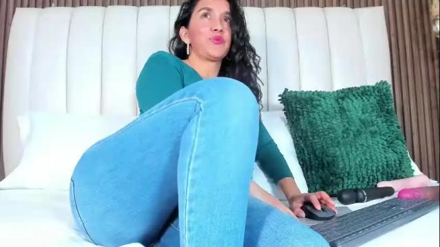 Image 8 of beckamils Stream on Chaturbate on 1 month ago