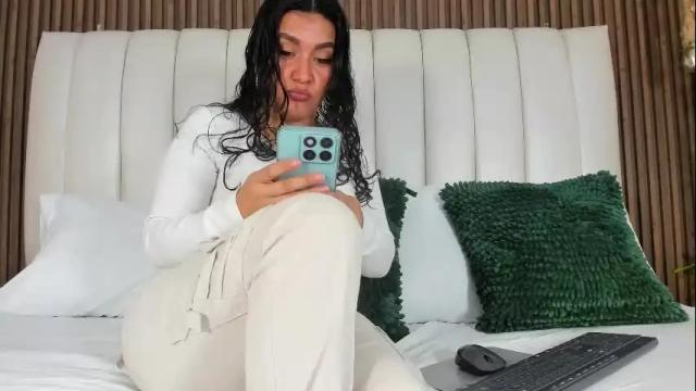 Thumbnail 1, beckamils's Stream at Chaturbate, 29 days ago