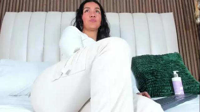 Image 10 of beckamils Stream on Chaturbate on 1 month ago